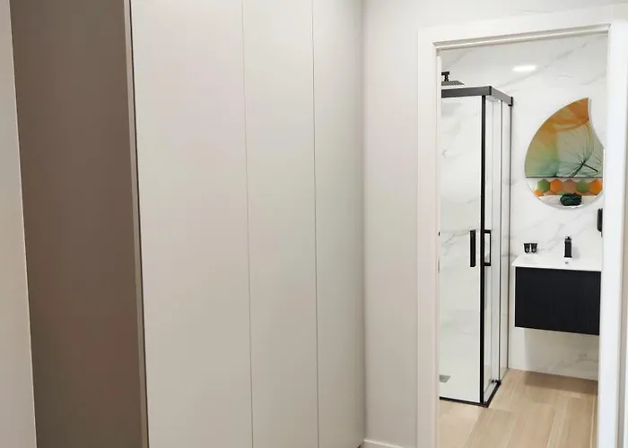 Hotel apartamentowy Centro Caveda 4*